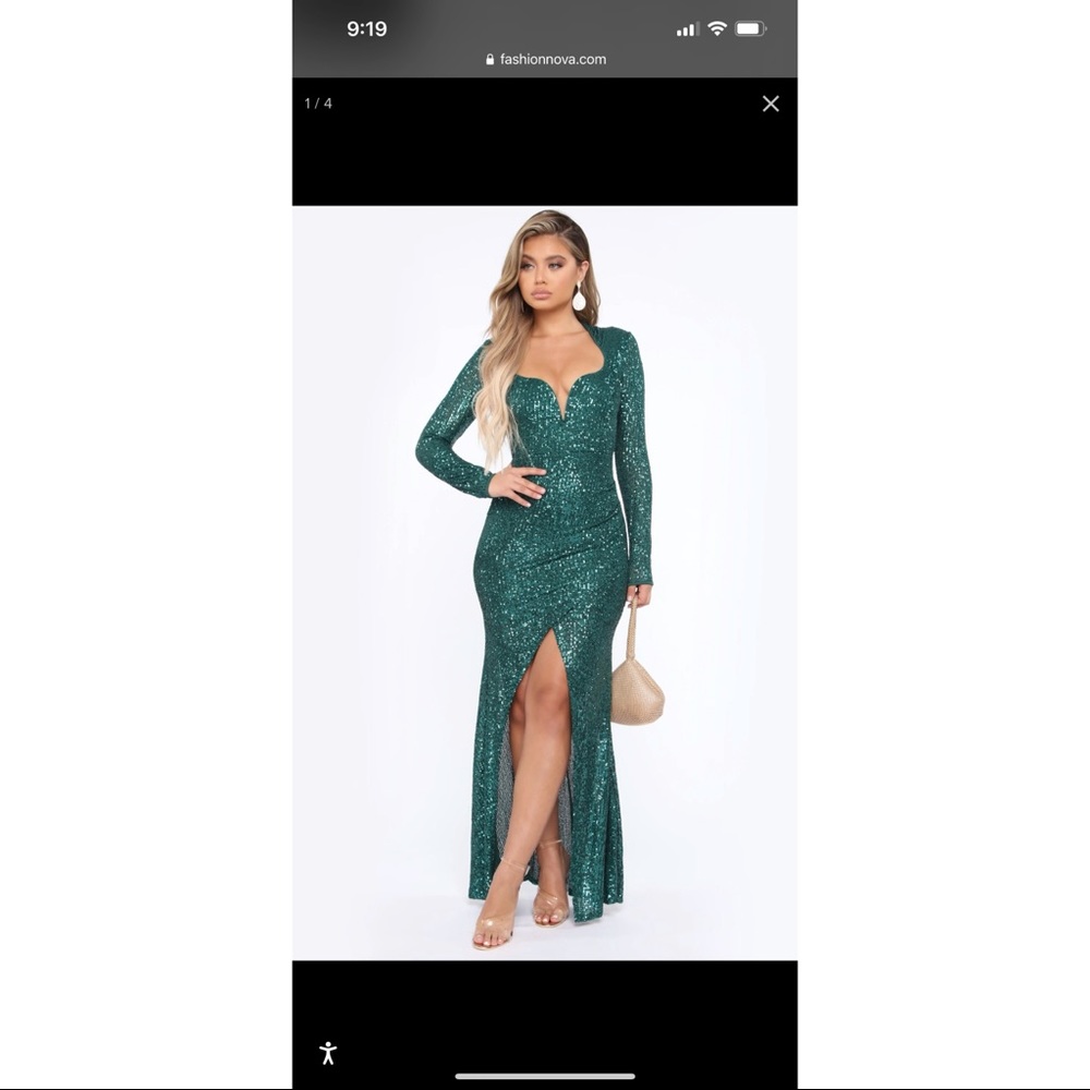 ✨NWT ALL FOR YOU GOWN✨